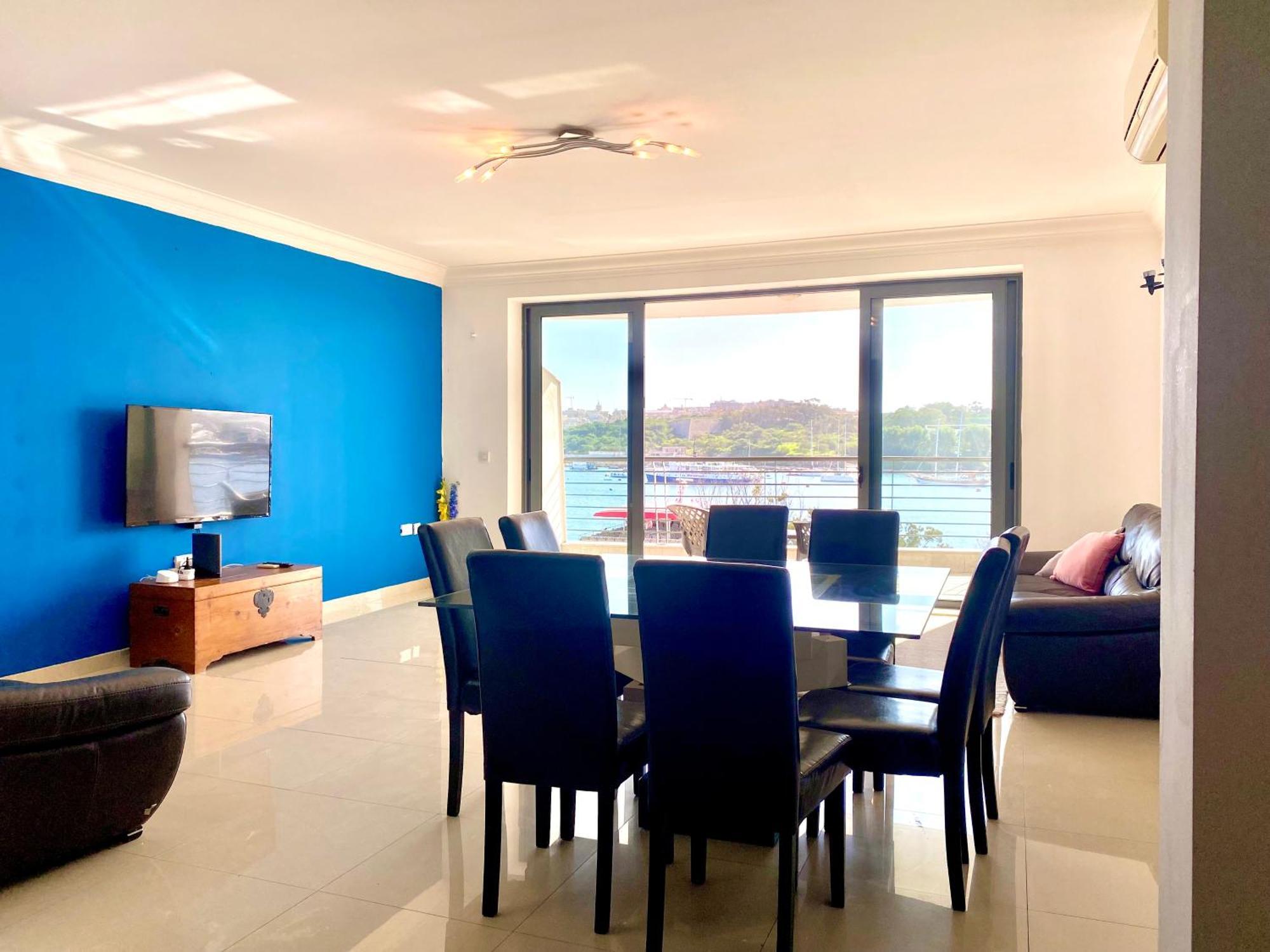 Seafront Harbour Haven - Steps To Ferry, Shops And Beaches Sliema Exterior foto